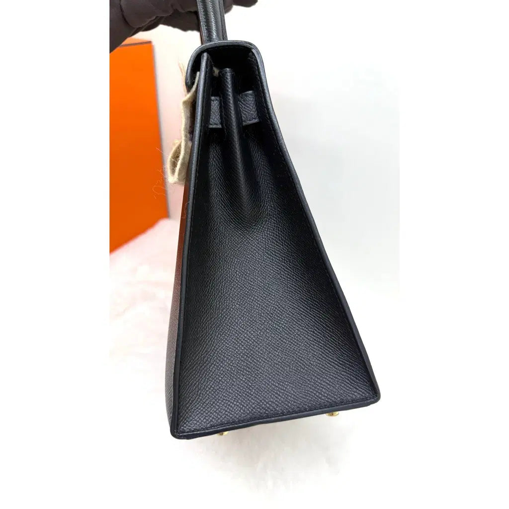 Hermès Kelly 28 – Black Epsom Leather, Gold Hardware