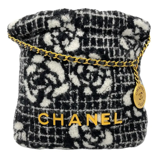 Chanel 2022 Camellia Hobo Bag – Black Hardware - Zeuskicks