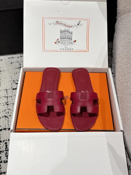 Hermès Oran Sandals – Rouge Calfskin Edition