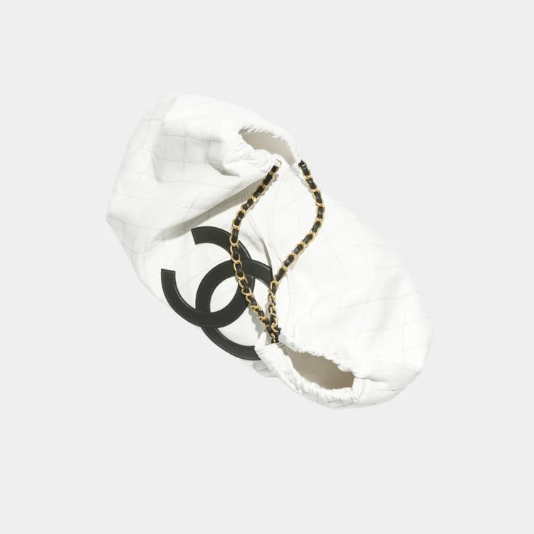 CHANEL Small Tote Bag – Denim Calfskin & Gold Metal (Coco Beach 2026) - Zeuskicks