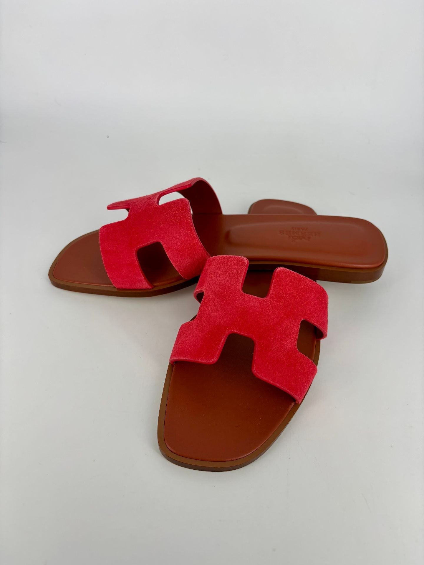 Hermès Oran Sandals – Red Suede Leather Edition