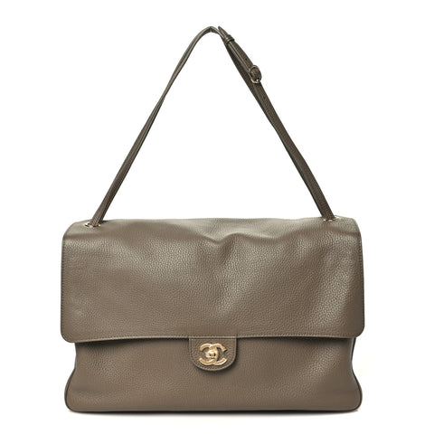 CHANEL Small Souplissimo Maxi Flap – Light Brown Grained Calfskin