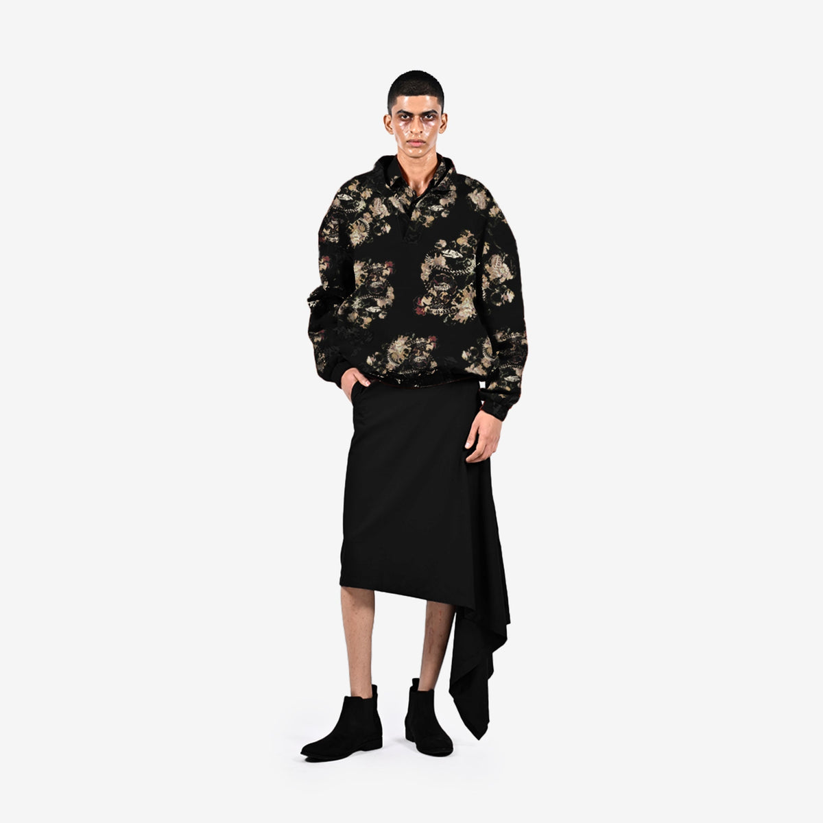 Foliage in the fall sweatshirt - Black by HUEMN