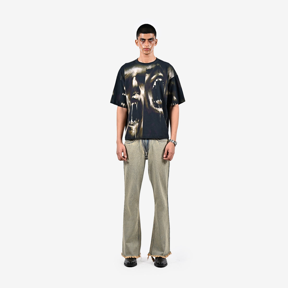 Howling t-shirt by HUEMN