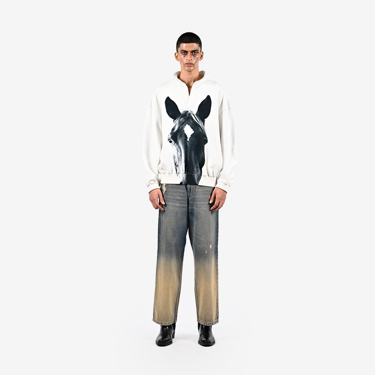 Horse printed sweatshirt - White by HUEMN