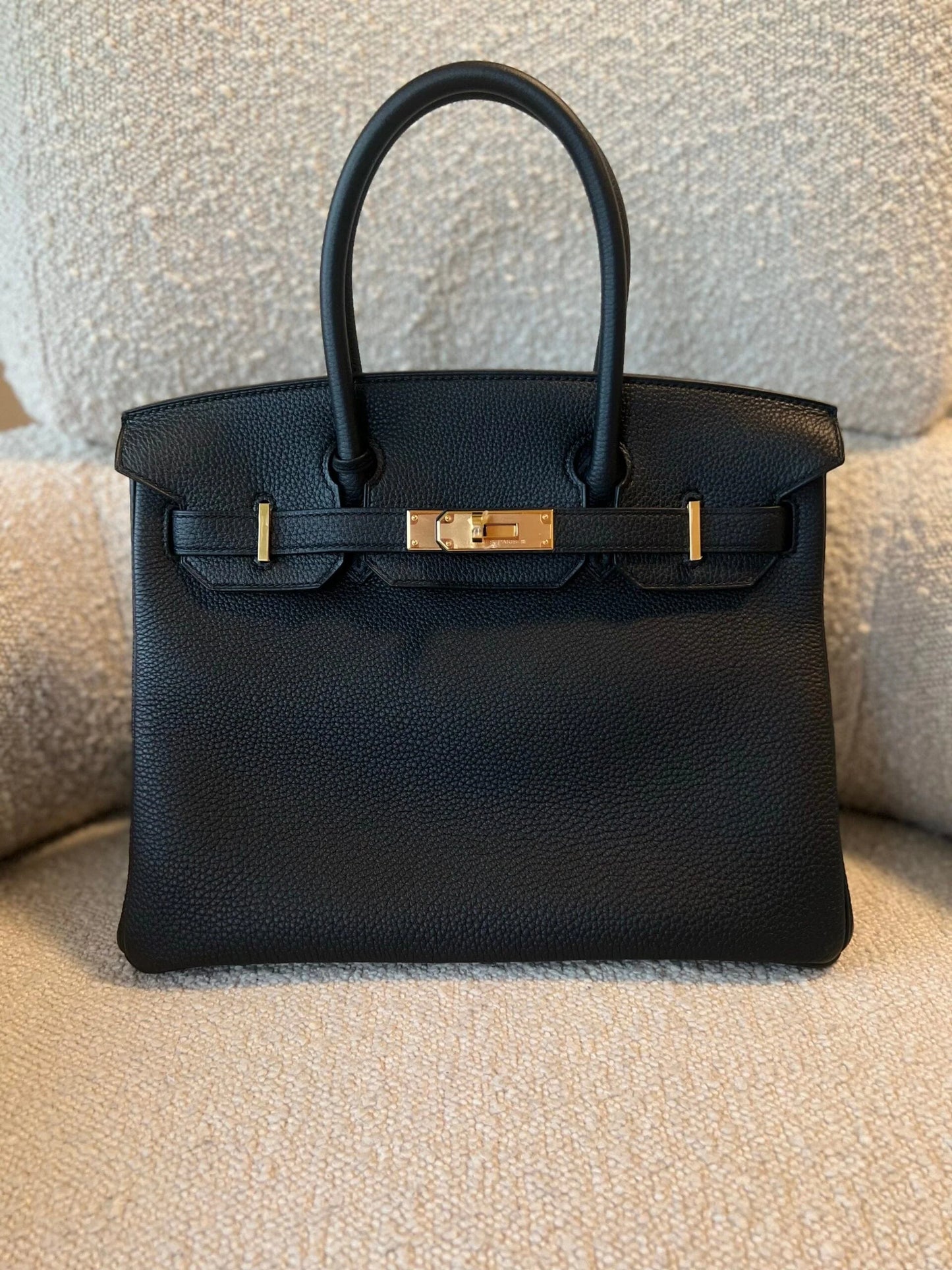 Hermès Birkin 30 – Veau Togo Leather in Black with Gold-Plated Hardware