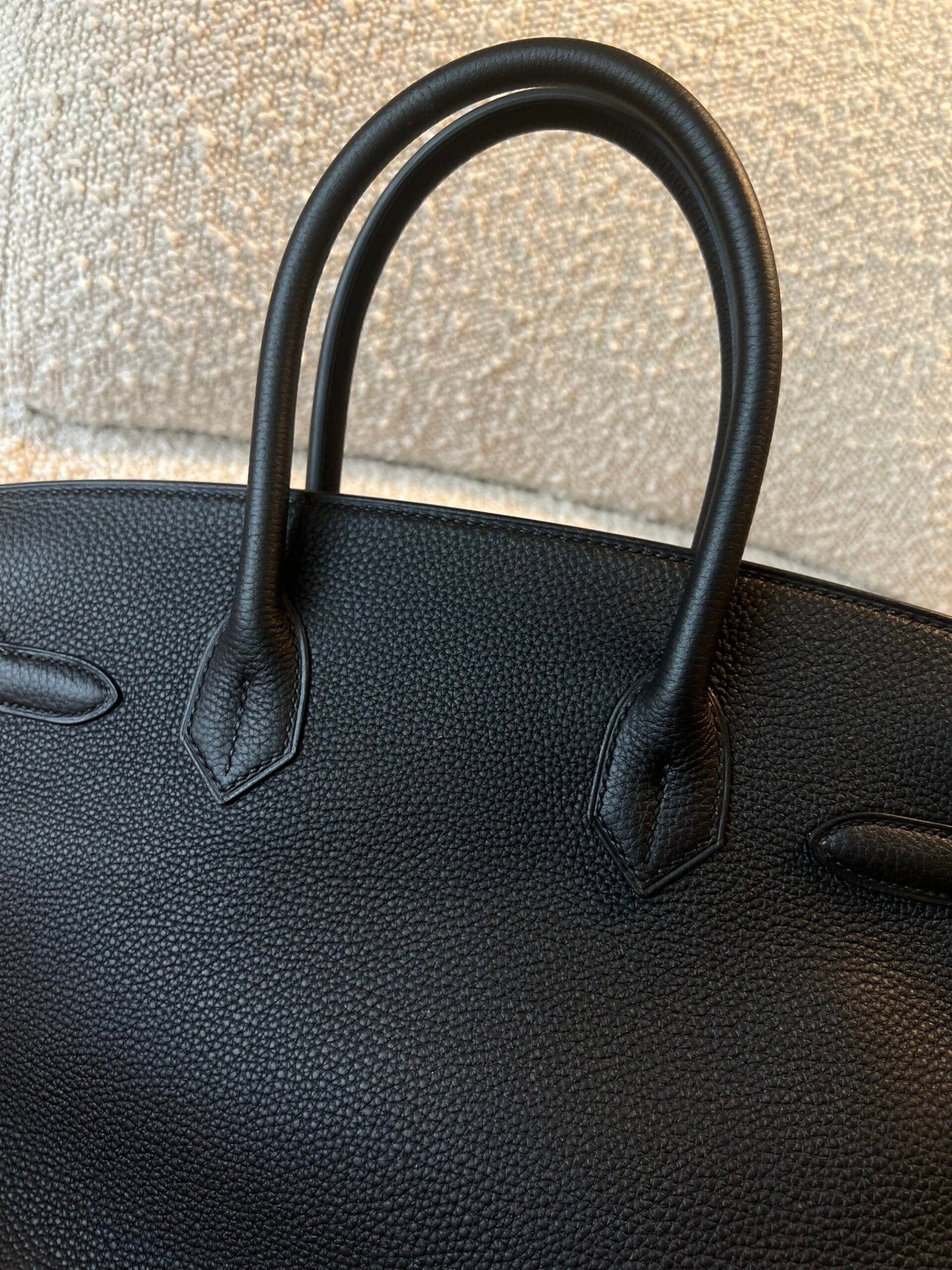 Hermès Birkin 30 – Veau Togo Leather in Black with Gold-Plated Hardware
