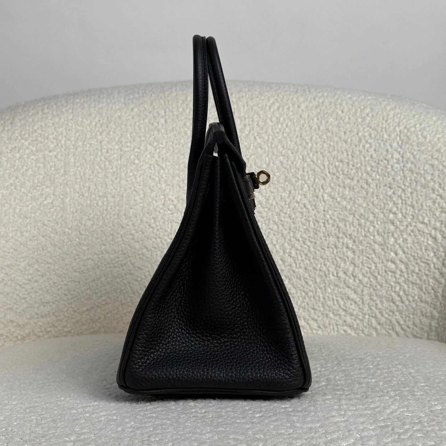 Hermès Birkin 25 – Noir Togo with Gold Hardware