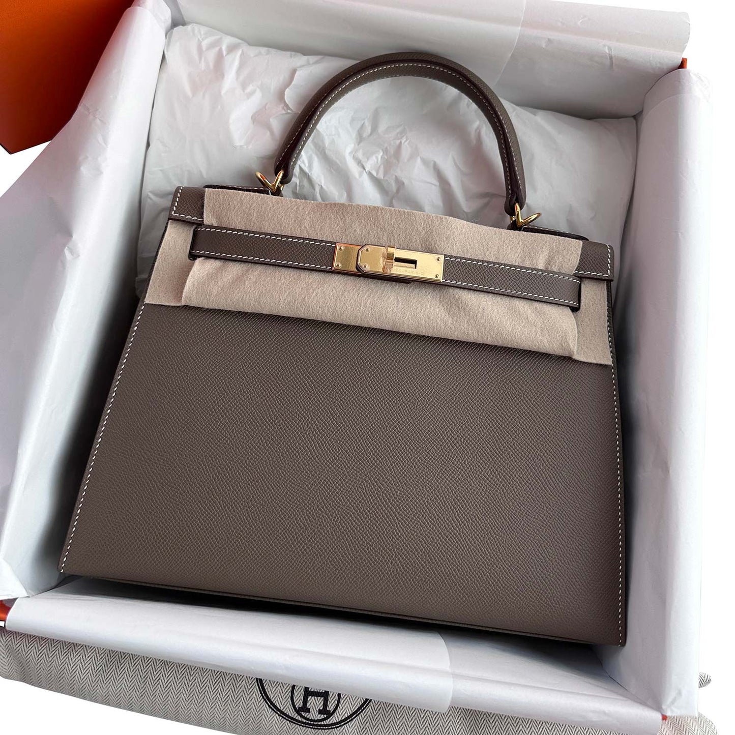 Hermès Kelly 28 Sellier – Etoupe Epsom Leather with Gold Hardware - Zeuskicks