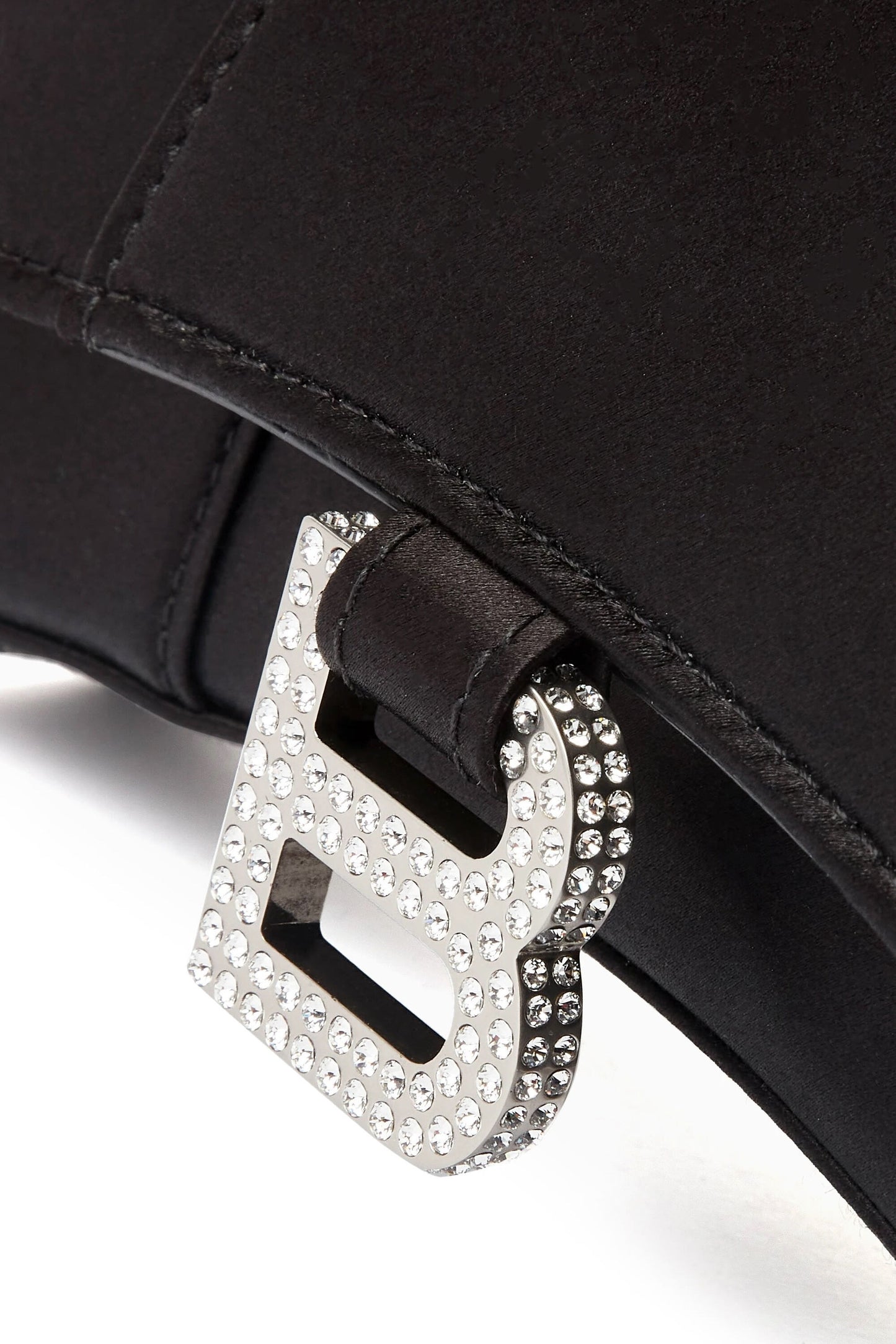Balenciaga Hourglass Wallet on Chain – Velvet