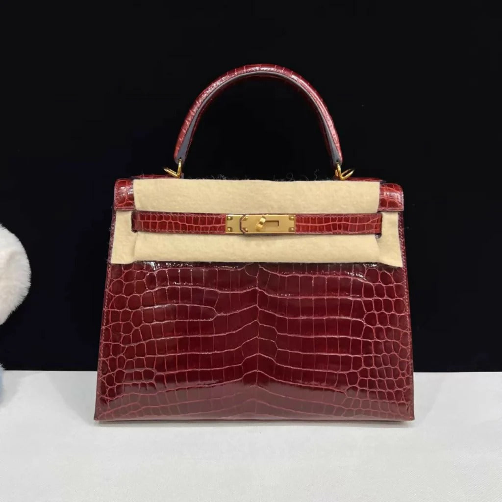 Hermès Kelly 28 – Rouge H Crocodile Leather with Gold Hardware