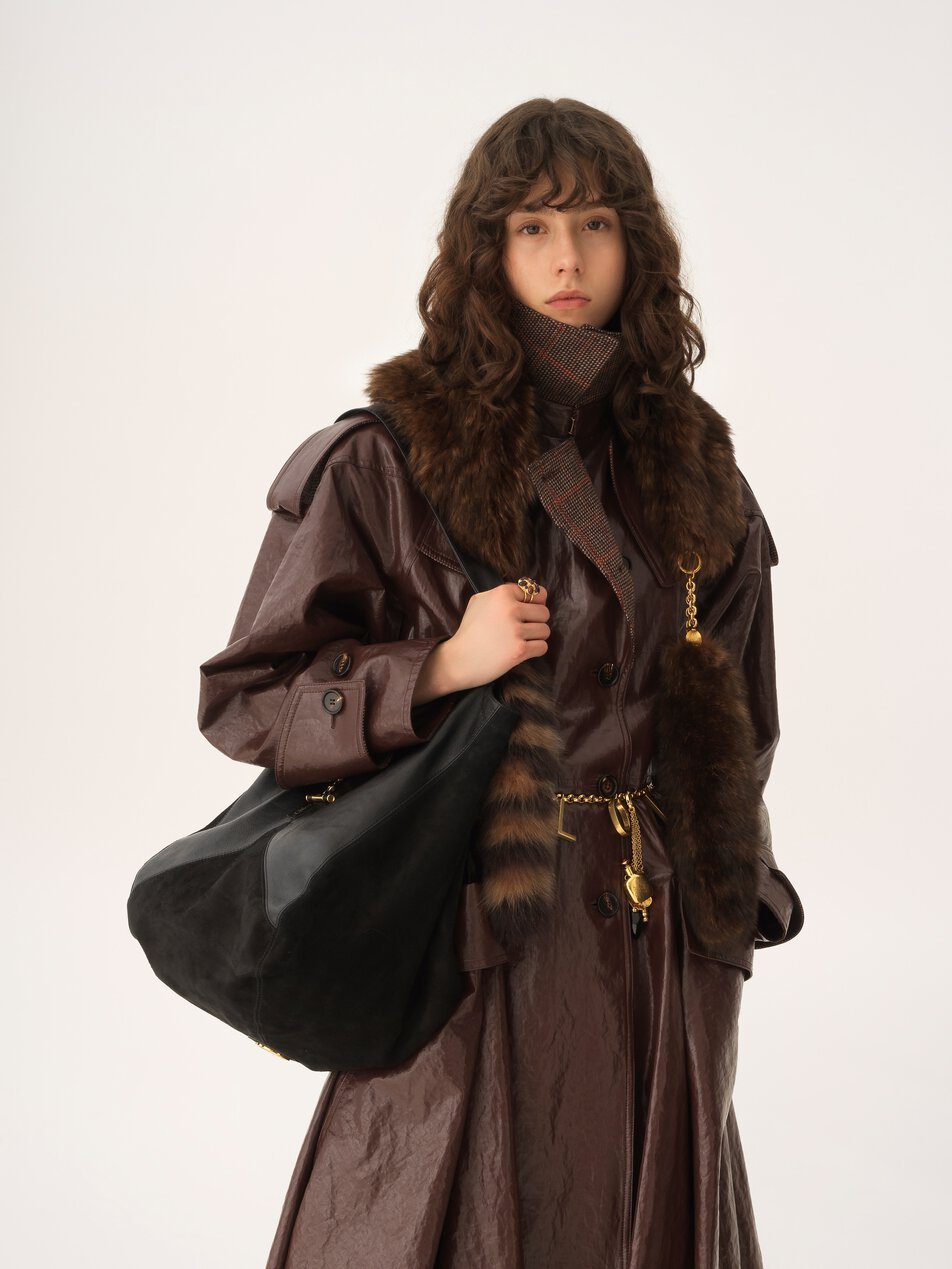 CHLOE Balloon bag in grained & suede leather Black by CHLOE