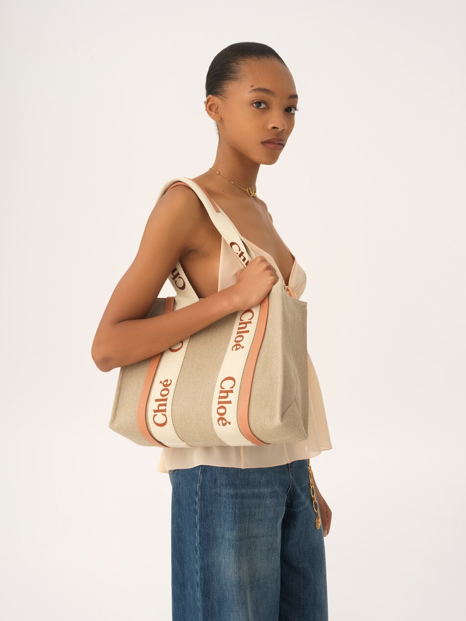 CHLOE Woody tote bag in linen Wooden Orange by CHLOE