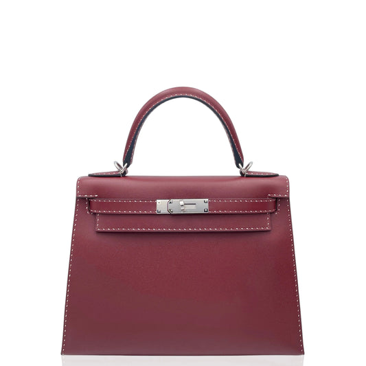 Hermès Kelly 28 Madame – Medium Handbag with Palladium Hardware