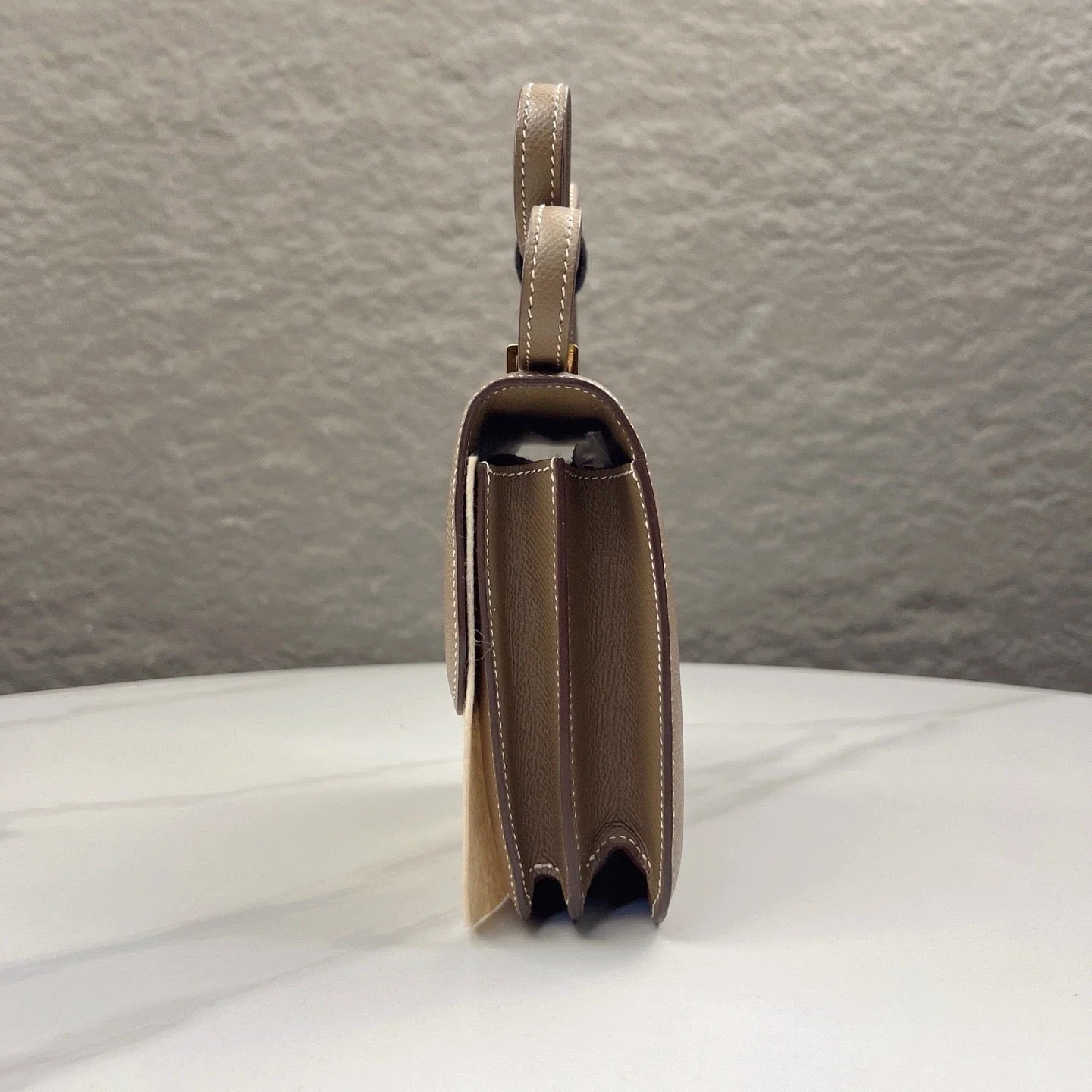 Hermès Constance 19 – Epsom 18 Etoupe (2021, Gold Hardware)