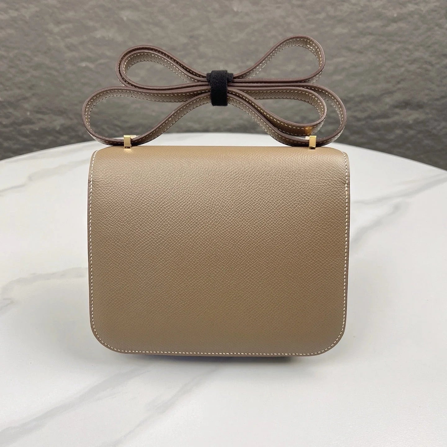 Hermès Constance 19 – Epsom 18 Etoupe (2021, Gold Hardware)
