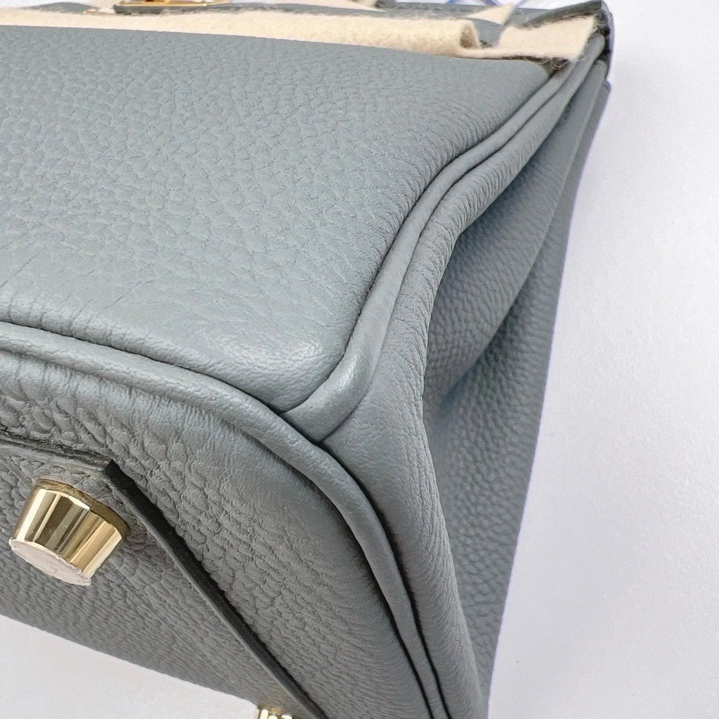 Hermès Birkin 25 – Vert Amande Togo Leather with Gold Hardware - Zeuskicks