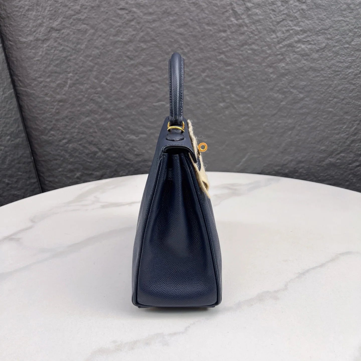 Hermès Kelly 25 Epsom – 2Z Blue Nuit with Gold Hardware - Zeuskicks