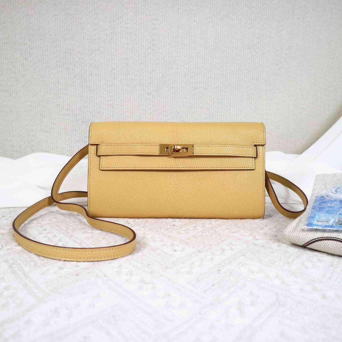 Hermès Kelly To Go Wallet in Evercolor 1S Foin