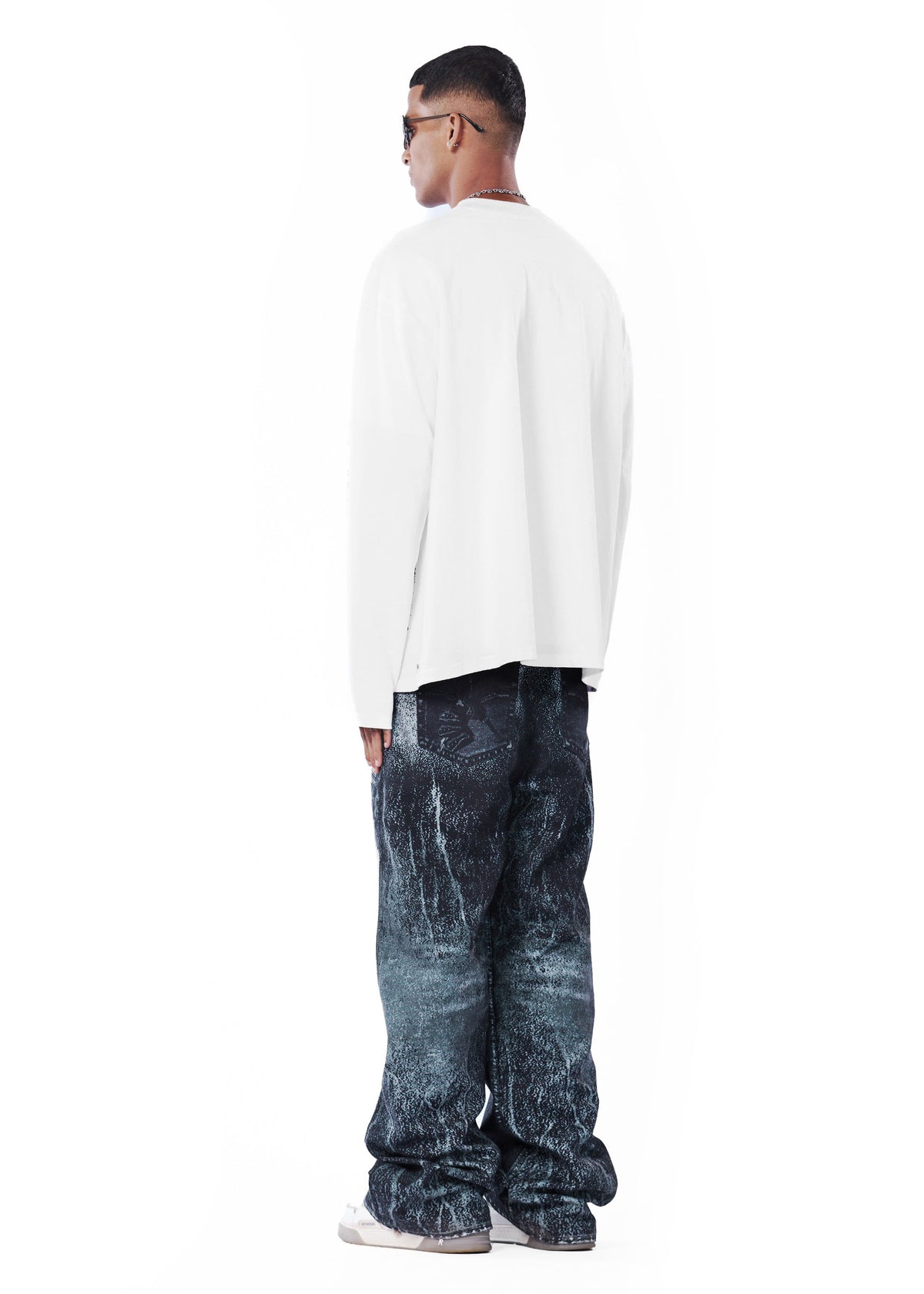 psy sweatshirt by EVEMEN