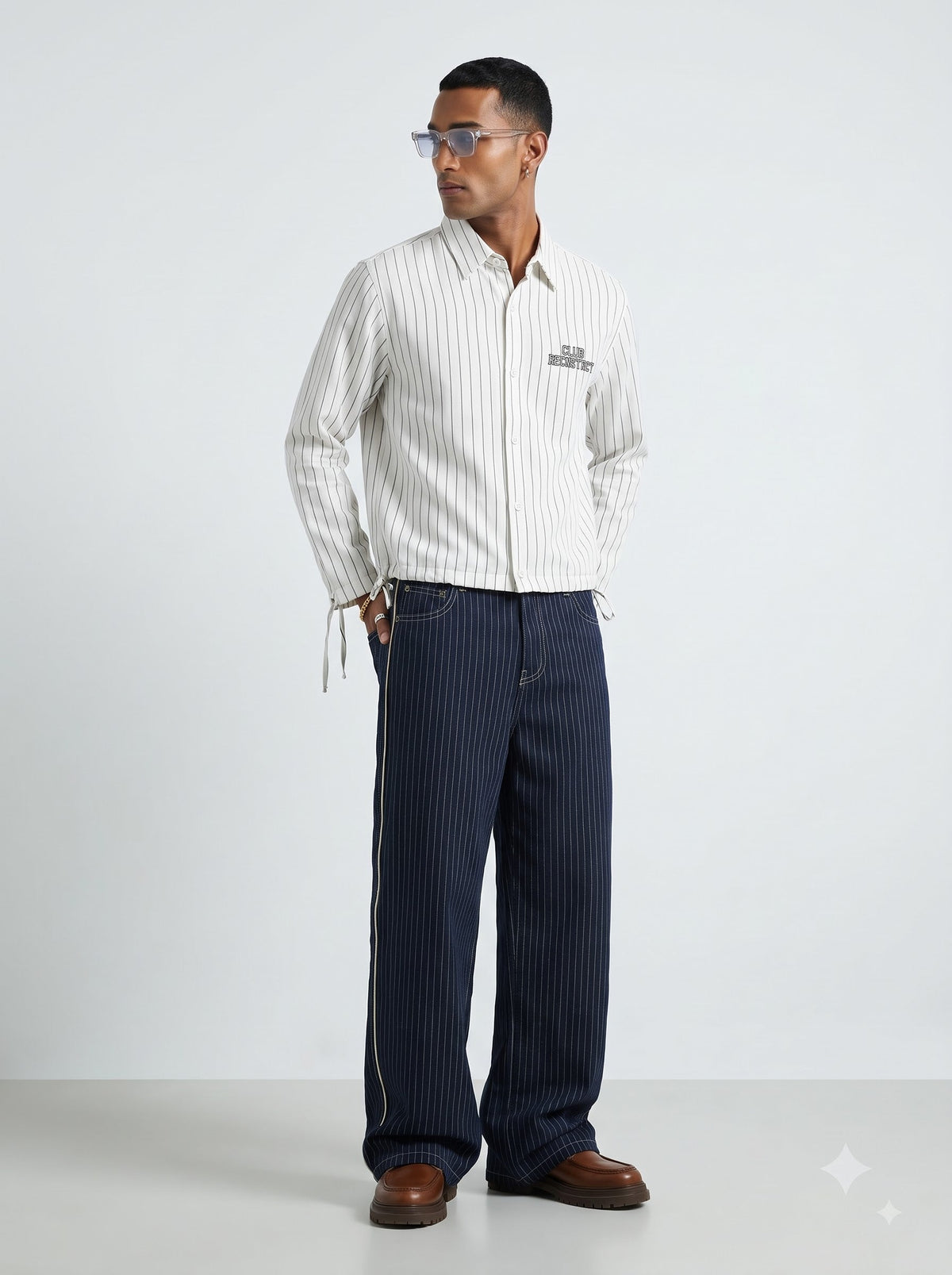 Stripped Void Boxy fit - White by RECNSTRCT