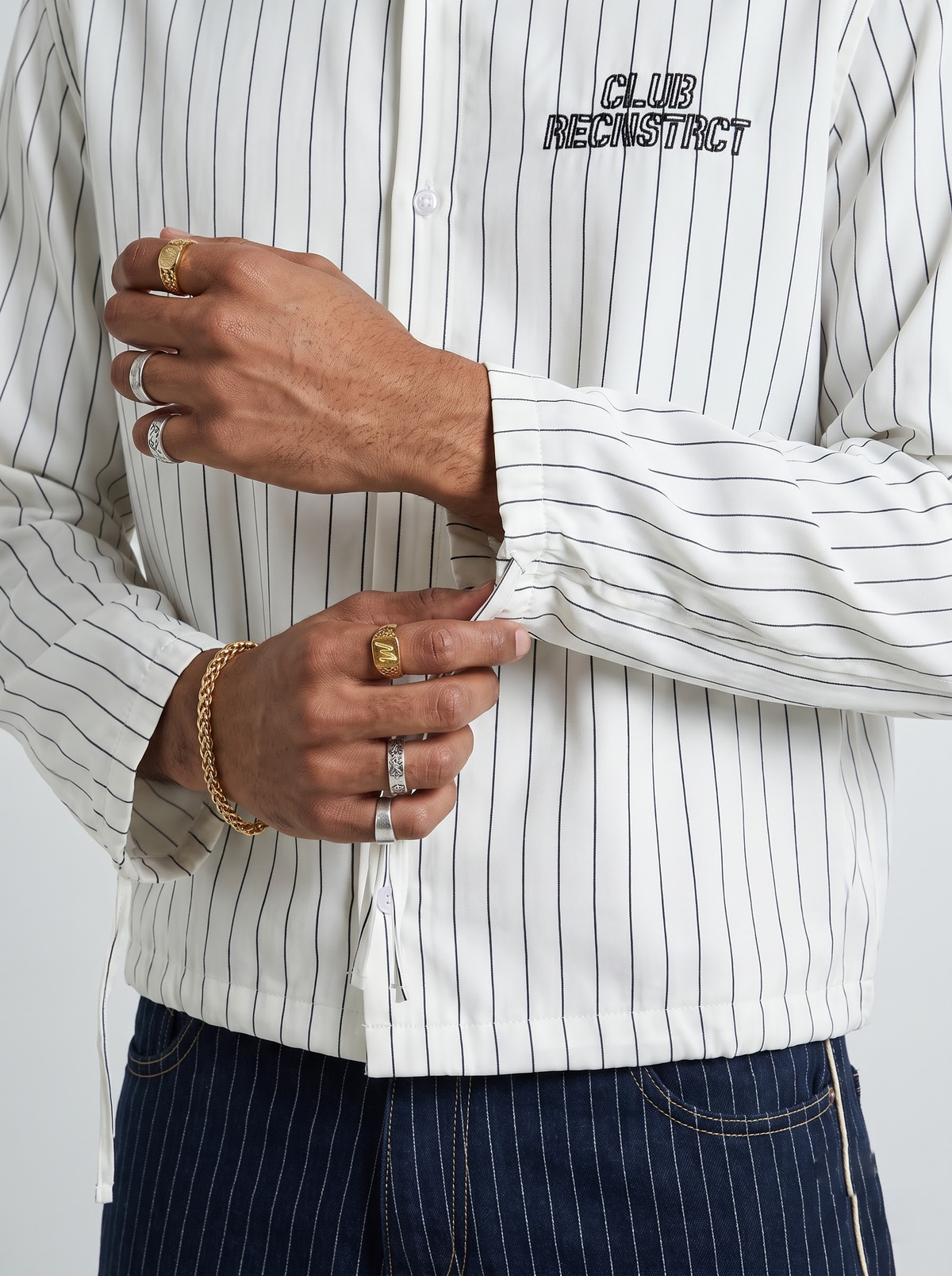 Stripped Void Boxy fit - White by RECNSTRCT
