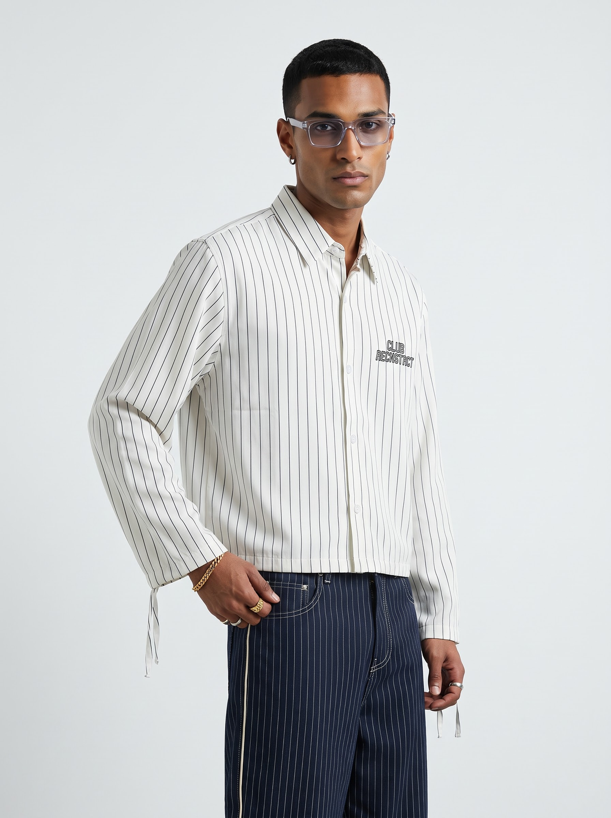 Stripped Void Boxy fit - White by RECNSTRCT