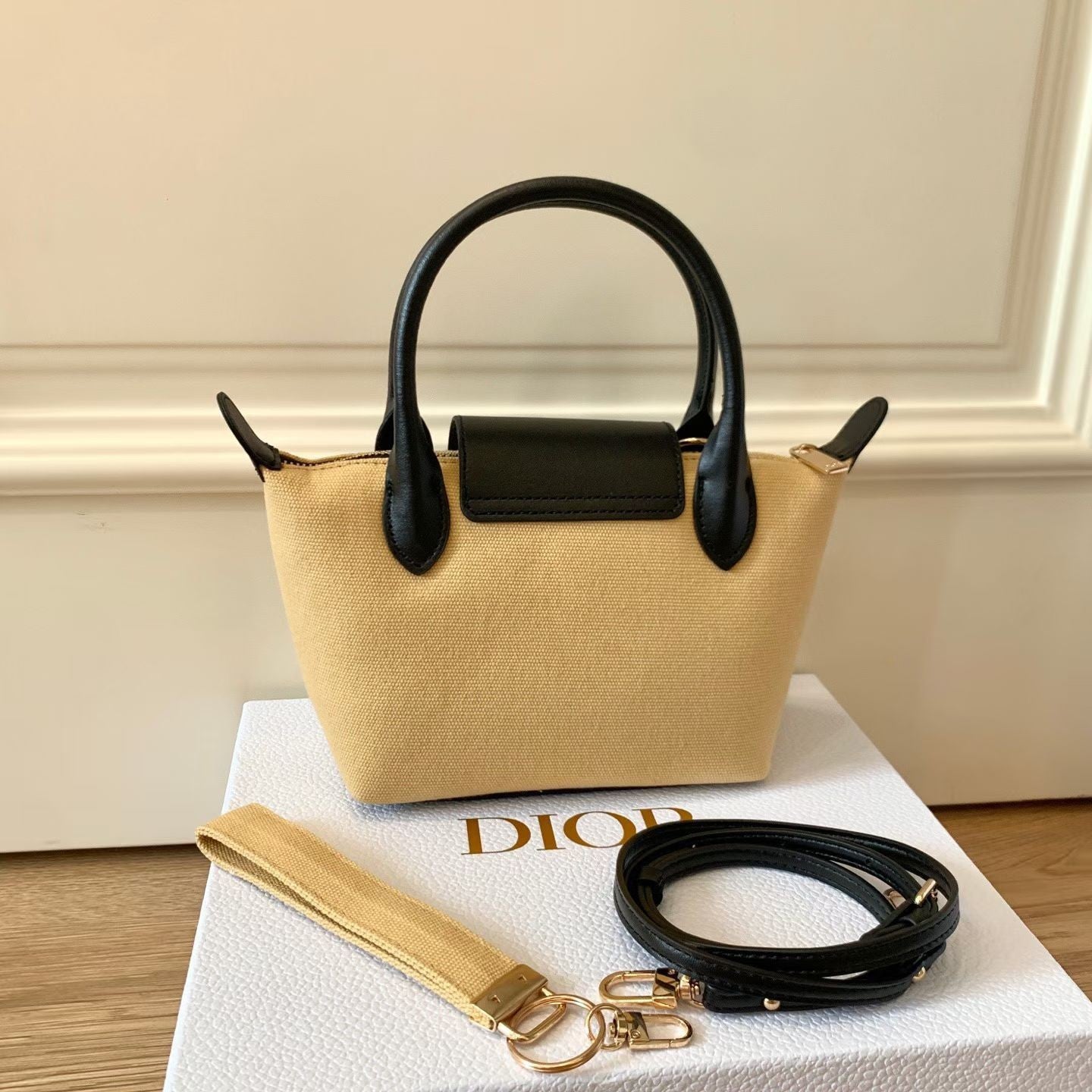 Christian Dior Cosmetic Pouch Clutch – Limited Edition