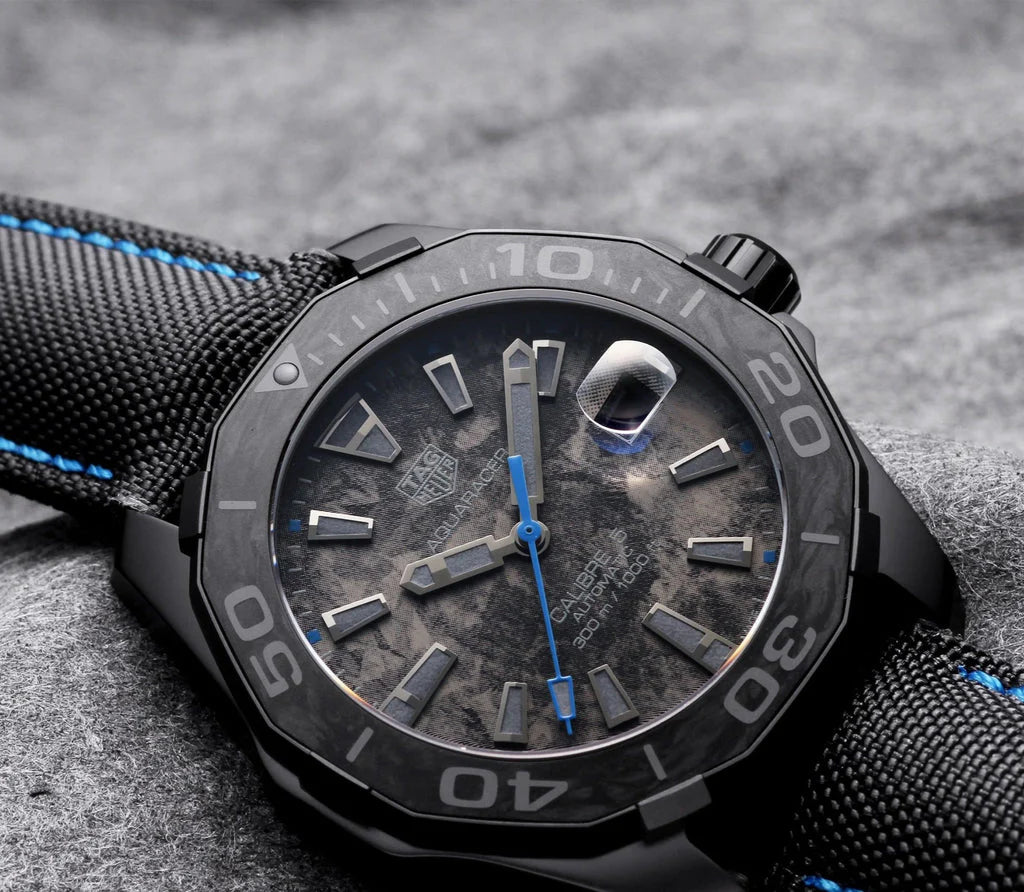 Tag Heuer Aquaracer Carbon Dial