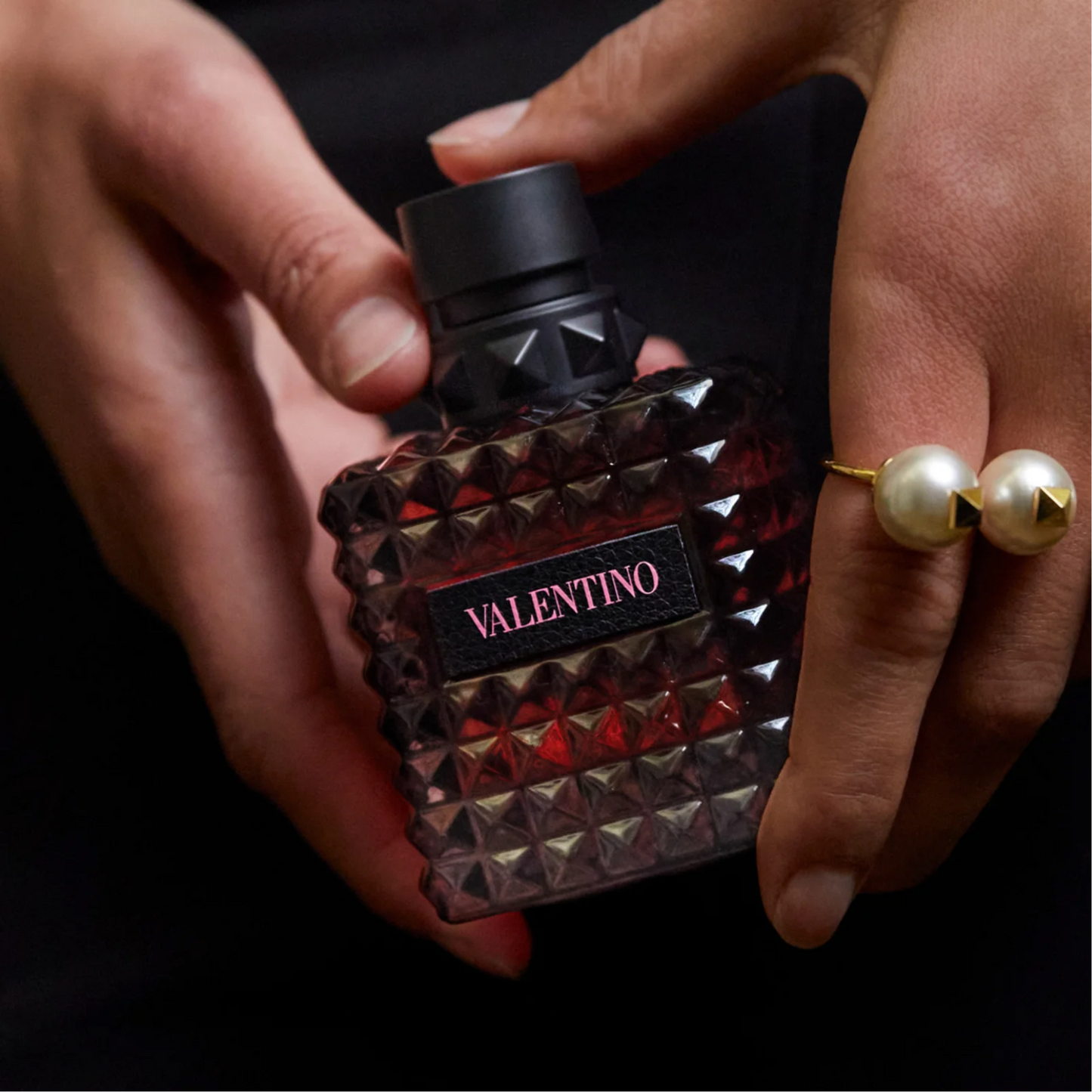 Valentino Born In Roma Intense Donna Eau de Parfum for Women — image 1